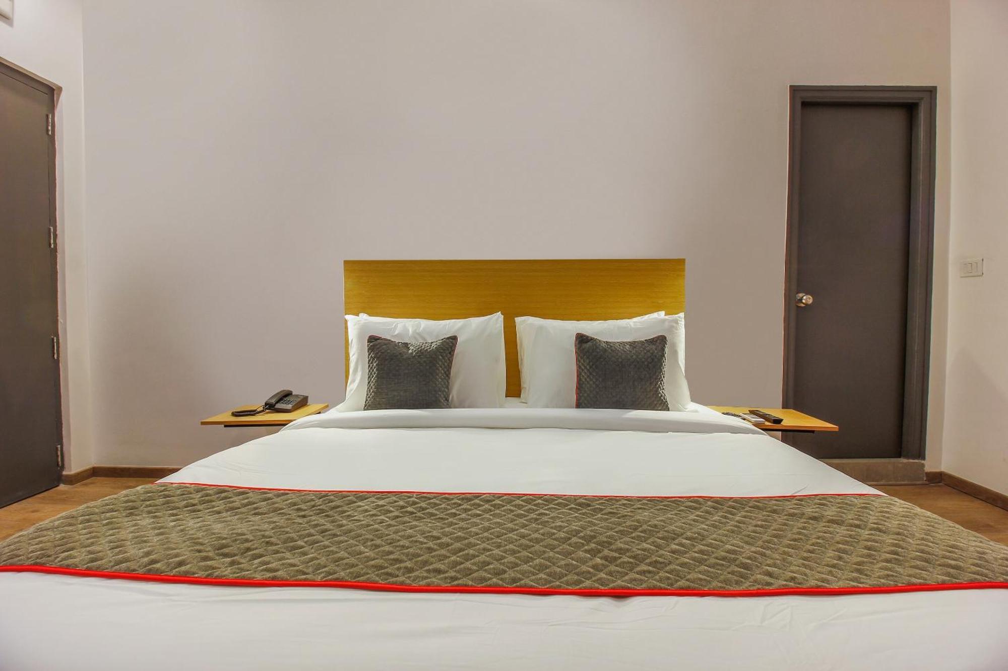 Townhouse White Ridge Shivam Road Ξενοδοχείο Lālāguda Εξωτερικό φωτογραφία